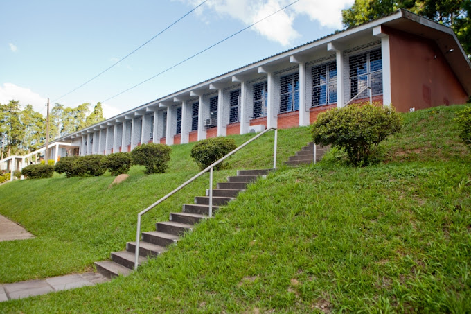 Ir para  <p>A Universidade Estadual do Rio Grande do Sul (Uergs) abriu processo seletivo para seis cursos de especializa&ccedil;&atilde;o que ir&atilde;o come&ccedil;ar no primeiro semestre de 2024. De &aacute;reas variadas, os...